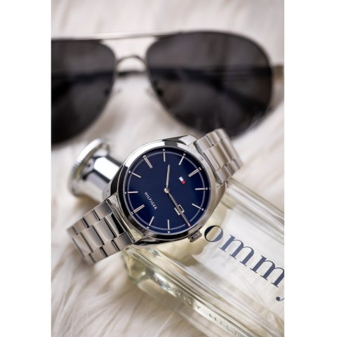 ZEGAREK MĘSKI TOMMY HILFIGER Theo 1710426 (zf092b) ZEGAREK MĘSKI TOMMY HILFIGER Theo 1710426 (zf092b)