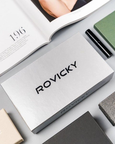 Pionowy portfel damski z bawolej skóry, zamykany na zatrzask, RFID - Rovicky Pionowy portfel damski z bawolej skóry, zamykany na zatrzask, RFID - Rovicky