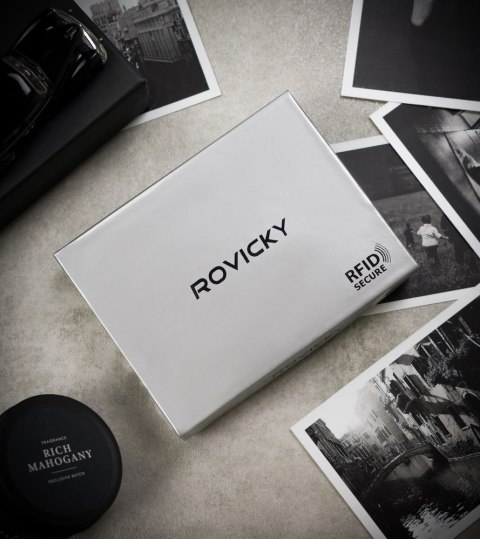 Skórzany portfel męski z kieszenią na dowód rejestracyjny - Rovicky Skórzany portfel męski z kieszenią na dowód rejestracyjny - Rovicky