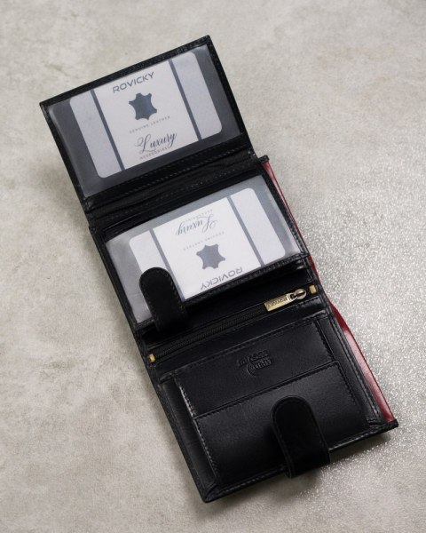 Skórzany portfel męski na karty z systemem RFID Protect— Rovicky Skórzany portfel męski na karty z systemem RFID Protect— Rovicky
