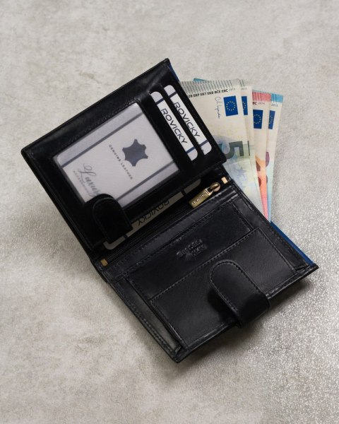 Skórzany portfel męski na karty z systemem RFID Protect— Rovicky Skórzany portfel męski na karty z systemem RFID Protect— Rovicky