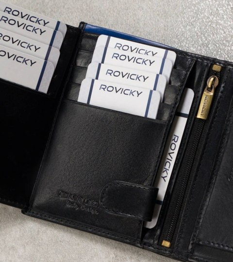 Skórzany portfel męski na karty z systemem RFID Protect— Rovicky Skórzany portfel męski na karty z systemem RFID Protect— Rovicky