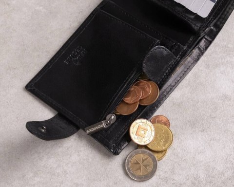 Skórzany portfel męski z systemem RFID zamykany na zatrzask - Rovicky Skórzany portfel męski z systemem RFID zamykany na zatrzask - Rovicky