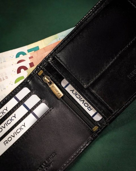 Skórzany portfel męski z systemem RFID - Rovicky Skórzany portfel męski z systemem RFID - Rovicky