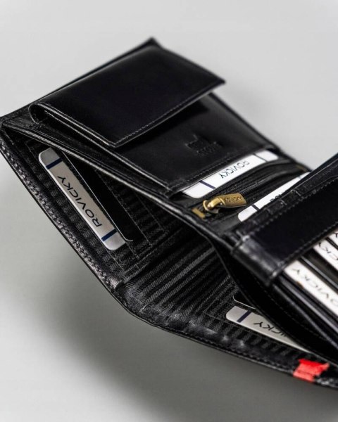 Duży, skórzany portfel męski z systemem RFID - Rovicky Duży, skórzany portfel męski z systemem RFID - Rovicky