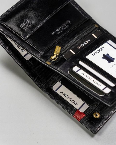Duży, skórzany portfel męski z systemem RFID bez zapięcia zewnętrznego - Rovicky Duży, skórzany portfel męski z systemem RFID bez zapięcia zewnętrznego - Rovicky