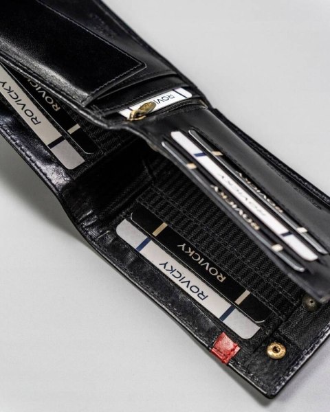 Skórzany portfel męski z systemem RFID - Rovicky Skórzany portfel męski z systemem RFID - Rovicky