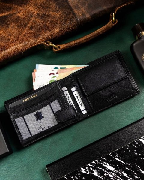 Duży, skórzany portfel męski z systemem RFID - Rovicky Duży, skórzany portfel męski z systemem RFID - Rovicky