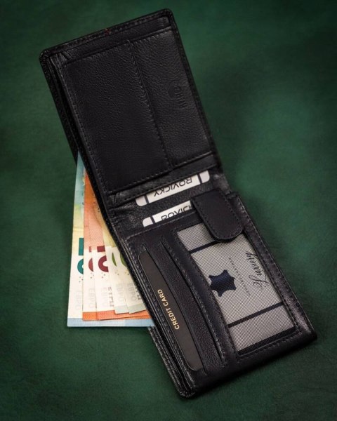 Duży, skórzany portfel męski z systemem RFID - Rovicky Duży, skórzany portfel męski z systemem RFID - Rovicky