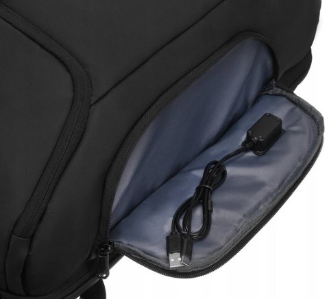 Pojemny plecak na laptopa z portem USB - Peterson Pojemny plecak na laptopa z portem USB - Peterson