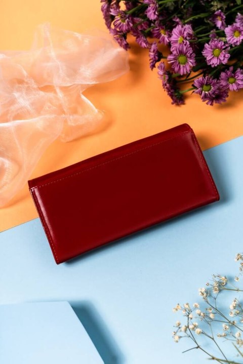 Elegancki, skórzany portfel damski na zatrzask - Lorenti Elegancki, skórzany portfel damski na zatrzask - Lorenti