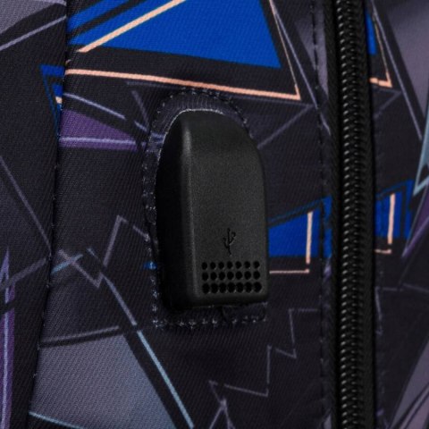 Duży, wielokolorowy szkolny plecak z poliestru z portem USB - Peterson Duży, wielokolorowy szkolny plecak z poliestru z portem USB - Peterson