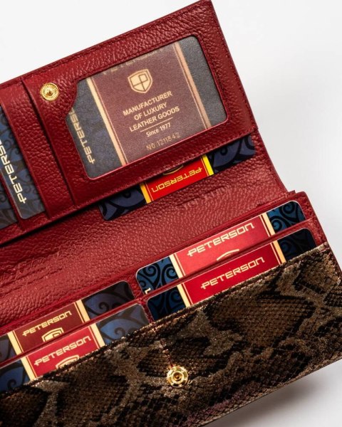 Elegancki lakierowany portfel skórzany z technologią RFID - Peterson Elegancki lakierowany portfel skórzany z technologią RFID - Peterson