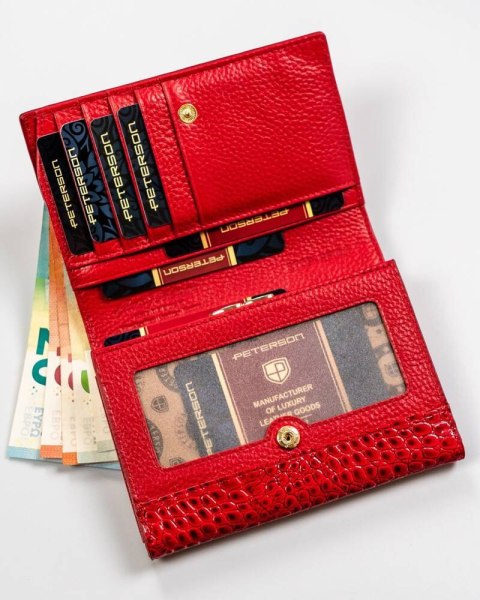 Zgrabny portfel damski z eleganckiej lakierowanej skóry naturalnej - Peterson Zgrabny portfel damski z eleganckiej lakierowanej skóry naturalnej - Peterson