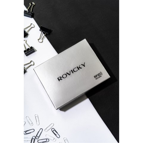 Pionowy, skórzany portfel męski w czarnym kolorze bez zapięcia zewnętrznego - Rovicky Pionowy, skórzany portfel męski w czarnym kolorze bez zapięcia zewnętrznego - Rovicky