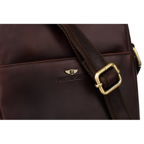 Męska torba crossbody ze skóry naturalnej z kieszeniami- Peterson Męska torba crossbody ze skóry naturalnej z kieszeniami- Peterson