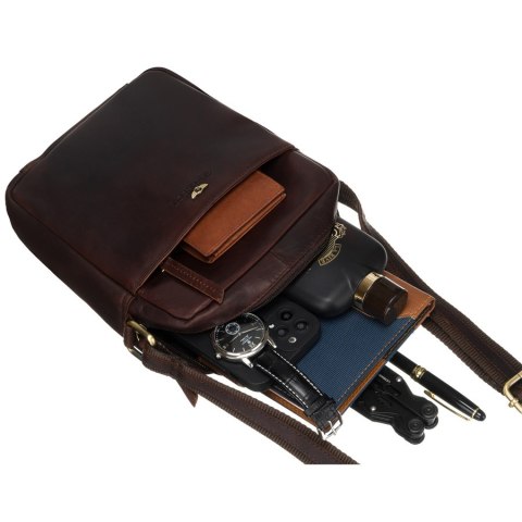 Męska torba crossbody ze skóry naturalnej z kieszeniami- Peterson Męska torba crossbody ze skóry naturalnej z kieszeniami- Peterson