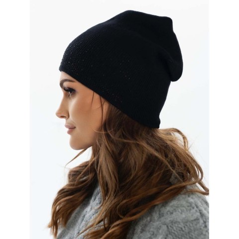 Czarna czapka damska slouchy z dżetami - Peterson Czarna czapka damska slouchy z dżetami - Peterson