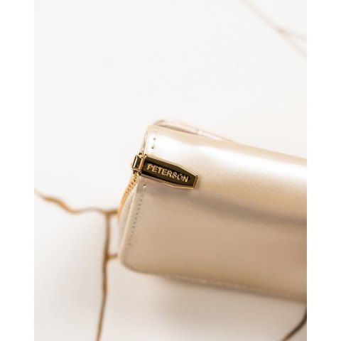 Elegancka lakierowana portmonetka damska w beżowym kolorze - Peterson Elegancka lakierowana portmonetka damska w beżowym kolorze - Peterson