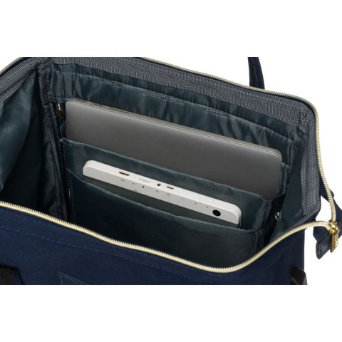 Granatowy plecak damski z poliestru z miejscem na laptopa, zawieszony na regulowanych szelkach - Peterson Granatowy plecak damski z poliestru z miejscem na laptopa, zawieszony na regulowanych szelkach - Peterson