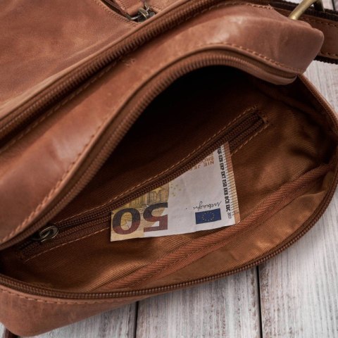 Listonoszka męska na ramię skórzana torba męska koniakowa vintage Paolo Peruzzi AY-04-HCG Listonoszka męska na ramię skórzana torba męska koniakowa vintage Paolo Peruzzi AY-04-HCG