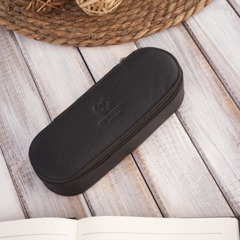 Skórzane etui czarne na okulary piórnik Paolo Peruzzi T-82-BL Skórzane etui czarne na okulary piórnik Paolo Peruzzi T-82-BL