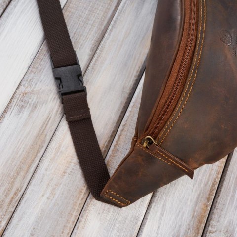 Saszetka nerka męska skórzana w stylu vintage Paolo Peruzzi T-89-HBR Saszetka nerka męska skórzana w stylu vintage Paolo Peruzzi T-89-HBR