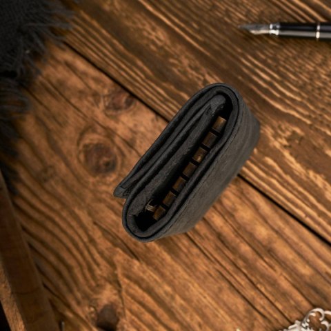 Skórzane etui na klucze vintage Paolo Peruzzi T-49-BL Skórzane etui na klucze vintage Paolo Peruzzi T-49-BL