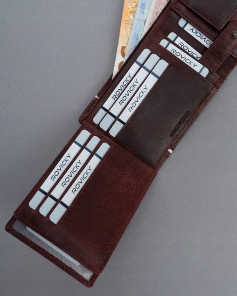 Duży, patriotyczny portfel męski z systemem RFID Duży, patriotyczny portfel męski z systemem RFID