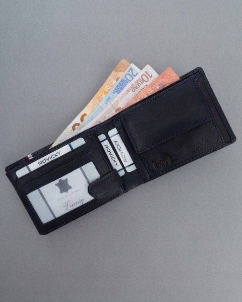 Duży, patriotyczny portfel męski z systemem RFID Duży, patriotyczny portfel męski z systemem RFID