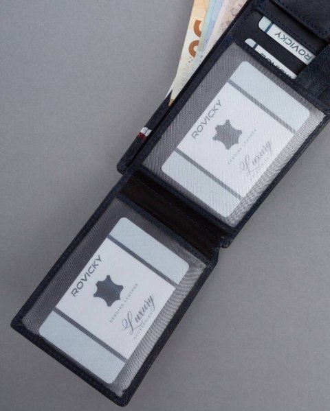 Duży, patriotyczny portfel męski z systemem RFID Duży, patriotyczny portfel męski z systemem RFID