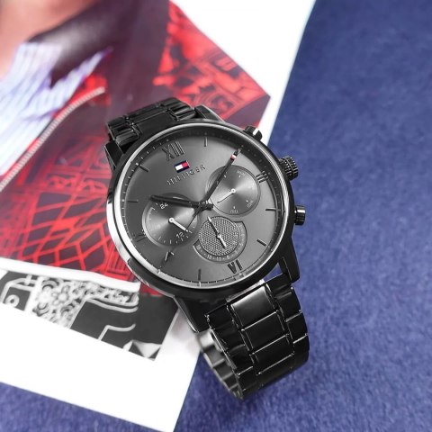 ZEGAREK MĘSKI TOMMY HILFIGER SULLIVAN 1791879 (zf102a) + BOX ZEGAREK MĘSKI TOMMY HILFIGER SULLIVAN 1791879 (zf102a) + BOX
