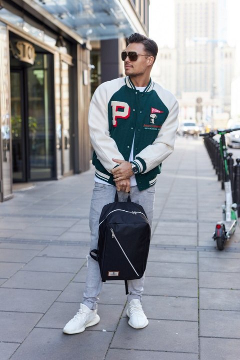 Pojemny plecak sportowy z portem ładującym - Peterson Pojemny plecak sportowy z portem ładującym - Peterson