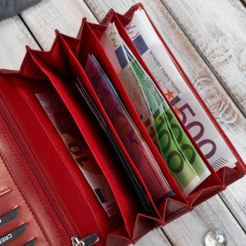 Portfel damski skórzany duży czerwony w kwiaty z ochroną RFID Paolo Peruzzi AL-14-RD Portfel damski skórzany duży czerwony w kwiaty z ochroną RFID Paolo Peruzzi AL-14-RD