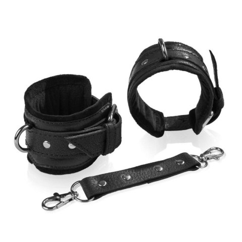 Komplet BDSM - kajdanki, pejcz, choker ekskluzywny zestaw erotyczny dla par Sessuale ZUP-142 Komplet BDSM - kajdanki, pejcz, choker ekskluzywny zestaw erotyczny dla par Sessuale ZUP-142