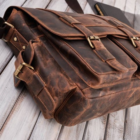 Torba męska na ramię na laptopa skórzana vintage Paolo Peruzzi T-106-HBR Torba męska na ramię na laptopa skórzana vintage Paolo Peruzzi T-106-HBR