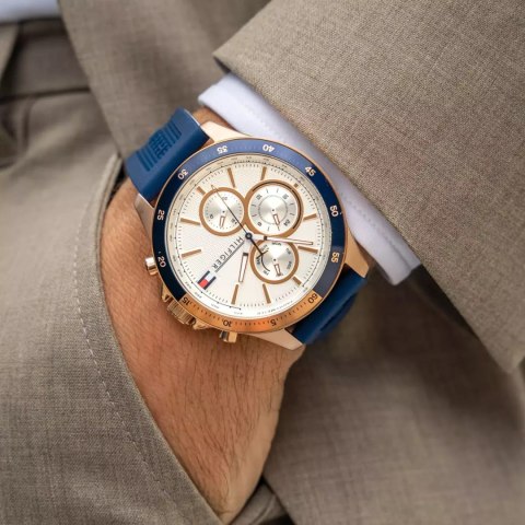 ZEGAREK MĘSKI TOMMY HILFIGER Bank 1791778 (zf064a) ZEGAREK MĘSKI TOMMY HILFIGER Bank 1791778 (zf064a)