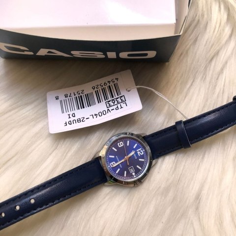Zegarek Damski Casio LTP-V004L-2B (zd568g) + BOX Zegarek Damski Casio LTP-V004L-2B (zd568g) + BOX