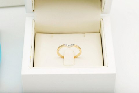 Złoty pierścionek PZD5990 - Diament Złoty pierścionek PZD5990 - Diament