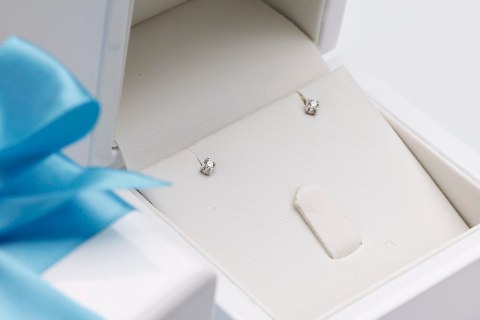 Złote kolczyki KBD0632 - Diament Złote kolczyki KBD0632 - Diament