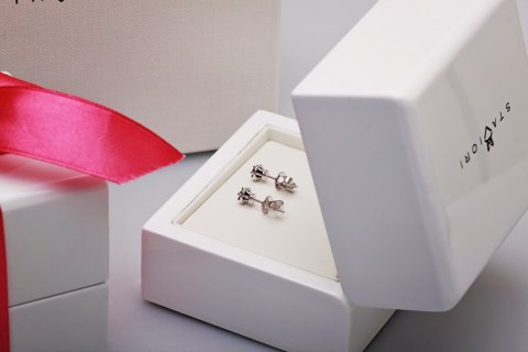 Złote kolczyki KBD1594B - Diament Złote kolczyki KBD1594B - Diament